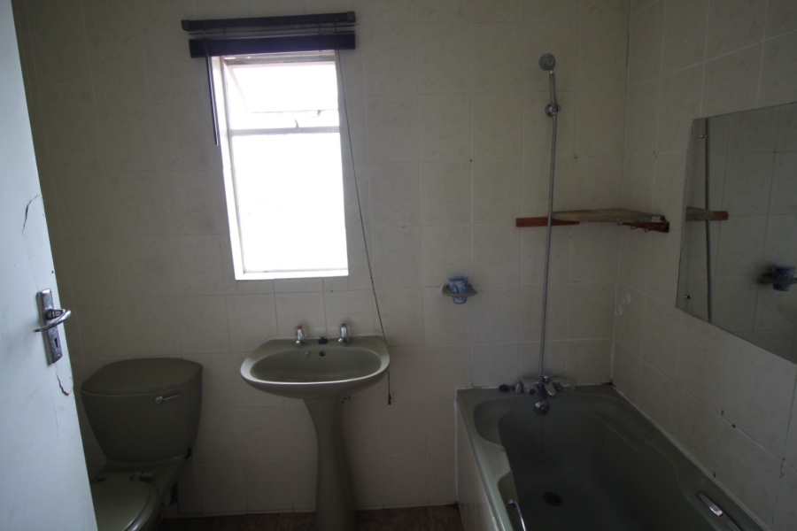 4 Bedroom Property for Sale in West End Eastern Cape